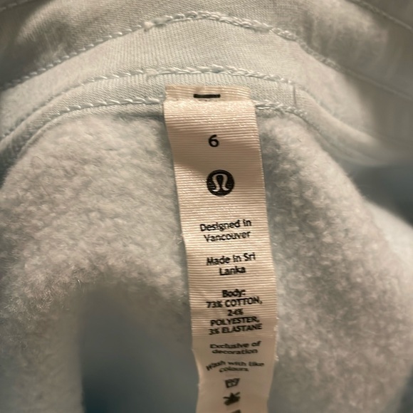 Lululemon Loungeful High-Rise Cropped Jogger - Picture 4 of 4